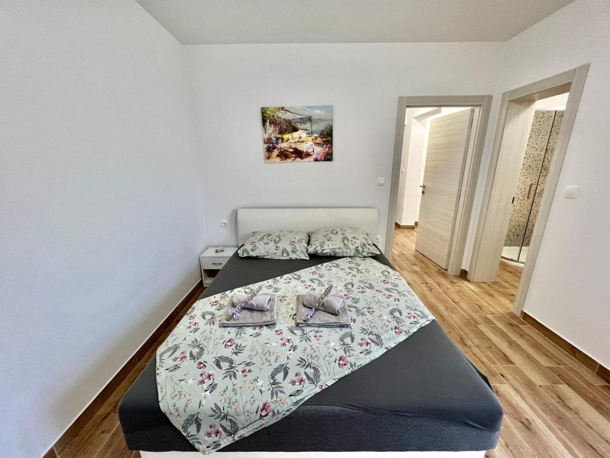Fantasia Del Mare Apartment And Rooms Dramalj Exterior foto