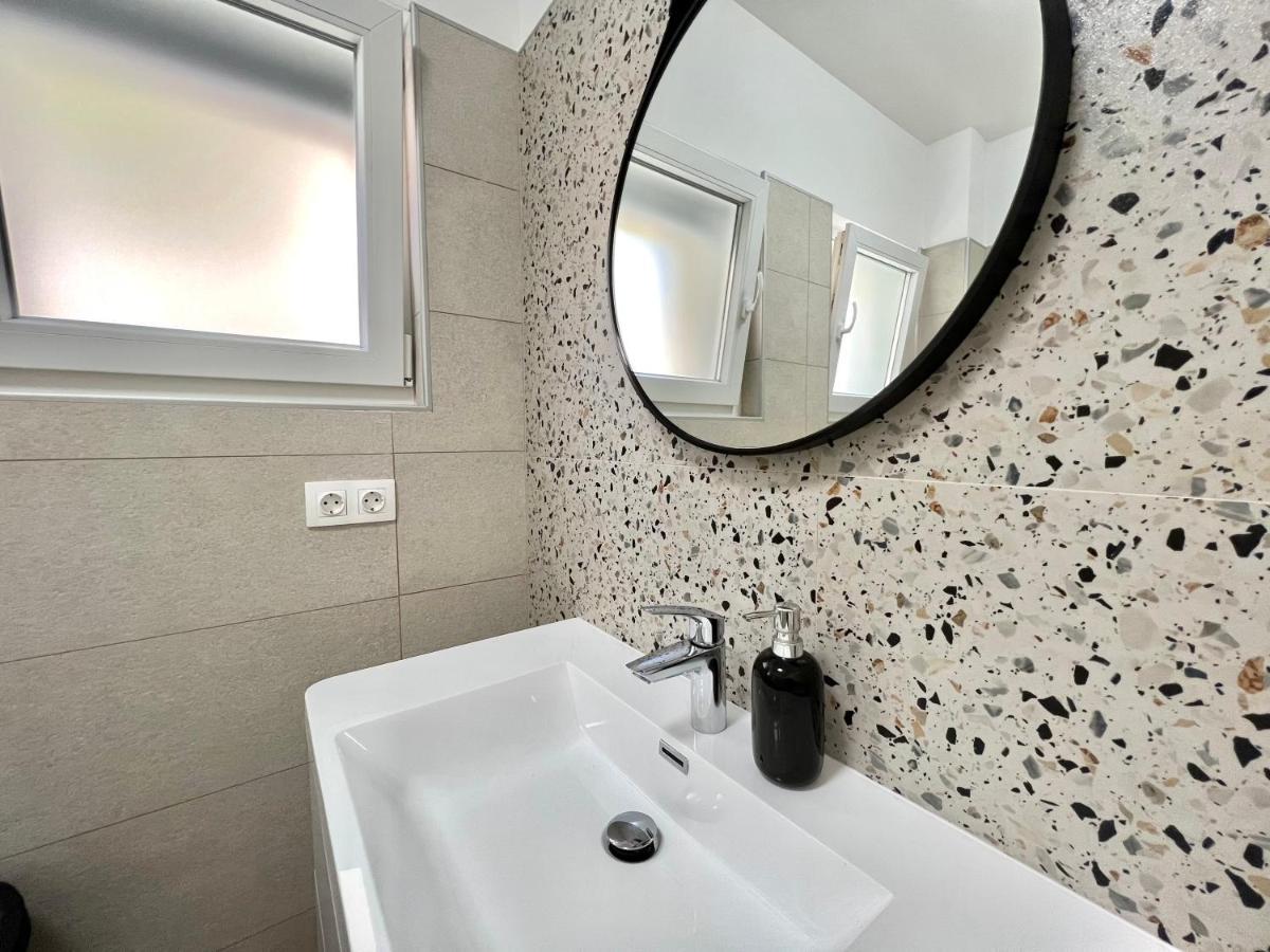 Fantasia Del Mare Apartment And Rooms Dramalj Exterior foto